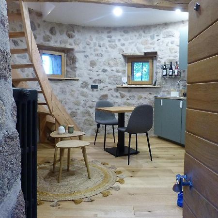 La Tour Du Canet Longessaigne Екстериор снимка