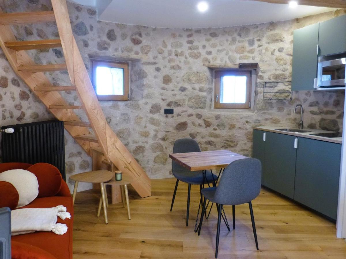 La Tour Du Canet Longessaigne Екстериор снимка